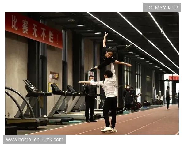 花样滑冰团队换人成绩提升，备战策略受关注